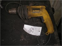 DEWALT ELECTRIC 1/2" DRILL