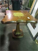 22X22 TALL DECORATED TABLE