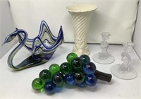 * Unmarked Murano Glass Swan  Art Pottery