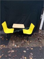 Subway Booth Unit  2 Seater    Yellow