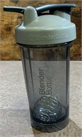 Blender Bottle w. Wire Whisk Ball
