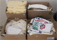 Table Lot of Vintage Linens