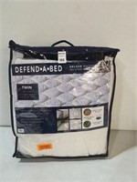 DEFEND A BED DELUXE WATERPROOF MATTRESS PAD