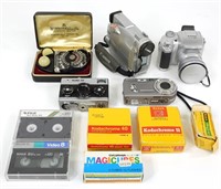 Lot of 4 Vintage Cameras (Vintage Rollei 35!)