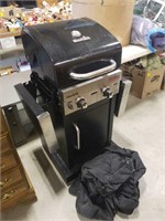 Char-broil grill with cover