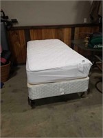Twin bed & frame