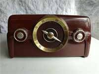 Crosley model 10-138 Bakelite radio