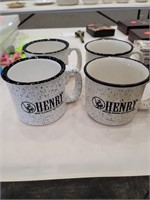 Set of 4 Henry mugs