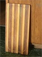 Wooden cutting board with drain channel 22.5” x