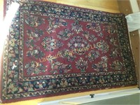 vintage persian style area rug  good condition