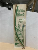 Robin Hood Bow And Arrow Set (wooden) 1950's, Usa