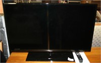 WESTINGHOUSE 38" FLAT SCREEN TELEVISION W/REMOTE