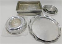 * Aluminum Baking Pans / Jell-O Mold