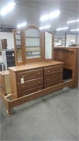 New Wolfcraft 4 Piece Bedroom Set