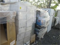 Pallet of automotive lights (2)