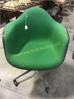 Herman Miller molded fiberglass side chair