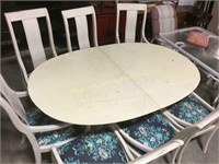 Pedestal dining table & chairs