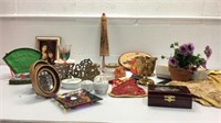 Asian Themed Collectibles & More K14A