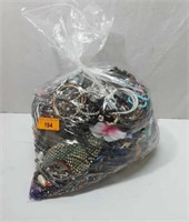 25 lb Bag of Costume Jewelry z12b