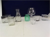 Box of various/sundry vases
