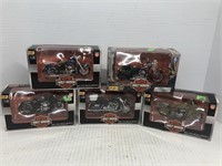 Group of five Harley Davidson 1/18 scale