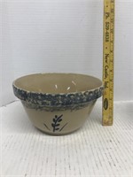 Roseville wheat pattern bowl