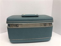 Vintage Samsonite suitcase