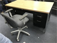 Teacher's Desk with Chair (1596)