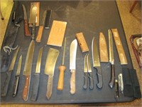 B346 - Lot of Knives