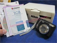 "Nikon Cookpix L1" digital camera