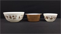 3x Vintage Pyrex Bowls