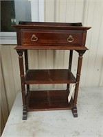 SMALL SINGLE DRAWER TABLE MAHOGANY