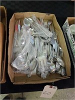 LARGE SET OF FLATWARE ONEIDA STAINLESS, ETC