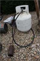 Propane tank with burner