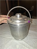 Vintage Aluminum Ice Bucket / Small Dent on Lid