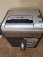 Staples Paper Shredder