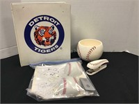 Detroit Tigers Binder, Baseball Lights & More