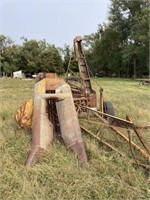 Minneapolis Moline 1 Row Corn Picker