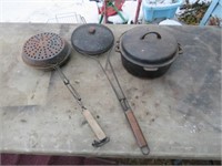 Cast iron pot & camp fire cookers
