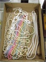 FLAT: BEADED NECKLACES