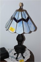 LEADED GLASS TABLE LAMP, BLUE