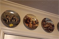 8 COLLECTOR PLATES, TIGERS, WOLVES, DOGS, ETC BY