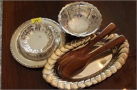 4 PCS OF SILVER PLATE, BOWLS AND PLATES