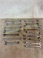 Adjustable ignition wrenches