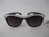 Design Italy Unisex Sunglasses 100% UVA & UVB