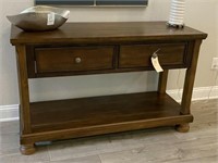 CONSOLE TABLE