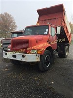 1992 INTERNATIONAL 4900 W/ 9' DUMP BODY 2WD