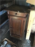 Wood cabinet w/ single drawer 33.5"H x 18"W x