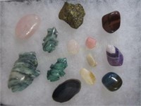 3 Stone Frogs & Other Polished Stones
