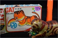 VINTAGE TIN WIND UP TOY - CAT WITH ROLLING BALL